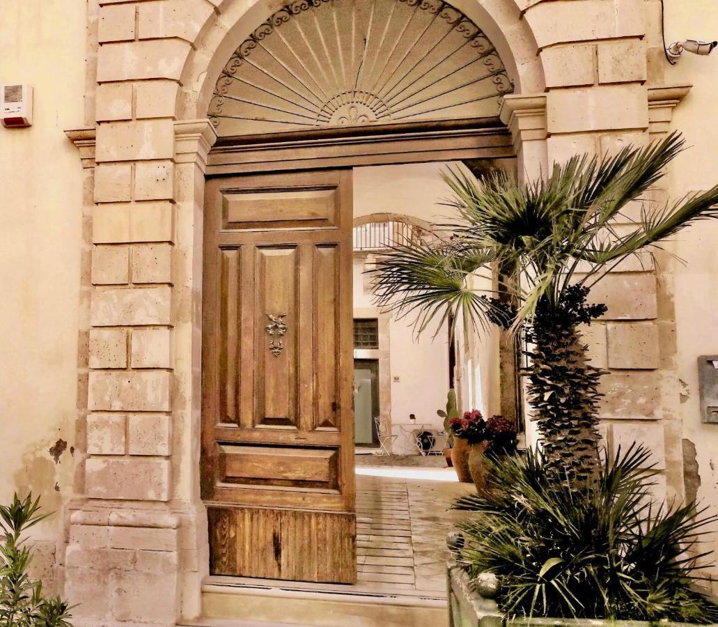 Incantevole Appartamento In Palazzo Storico Ortigia Syracuse Buitenkant foto