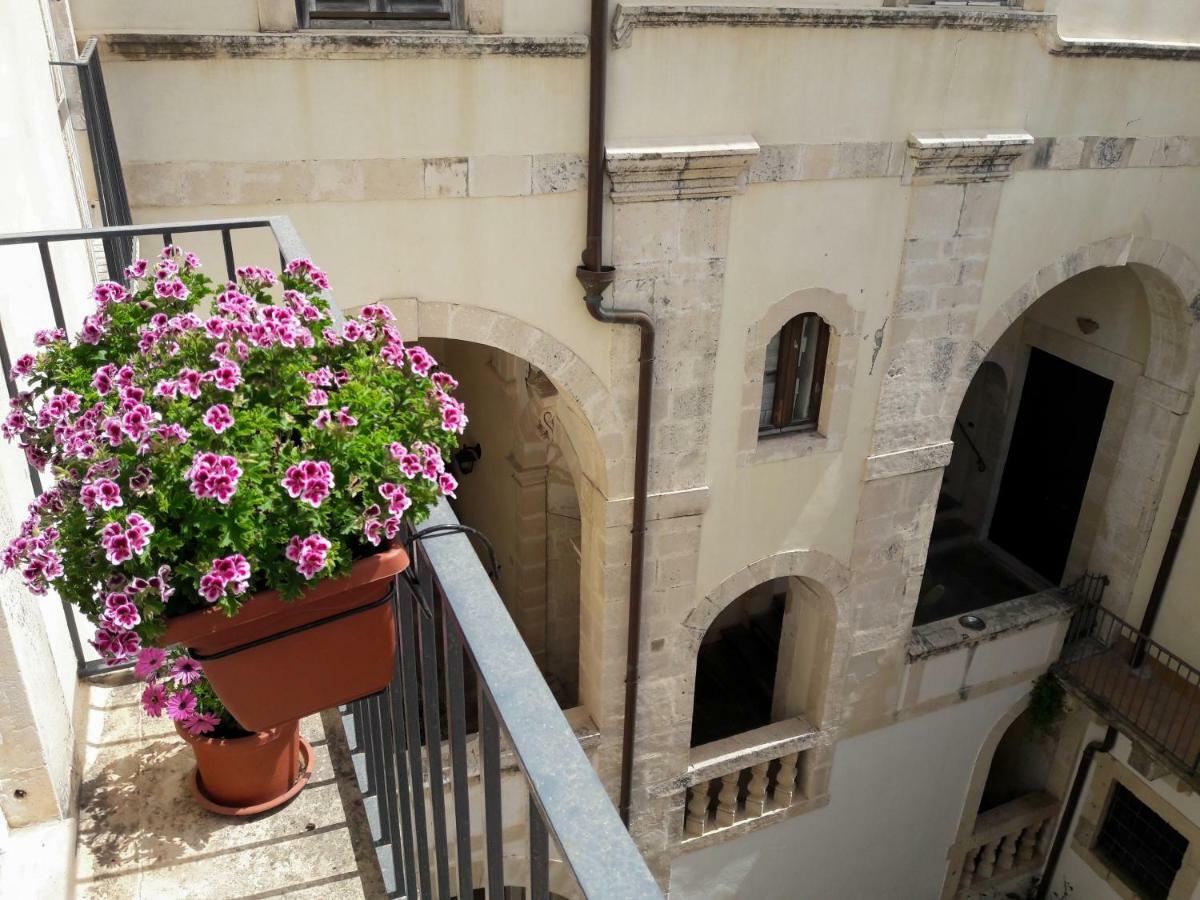 Incantevole Appartamento In Palazzo Storico Ortigia Syracuse Buitenkant foto