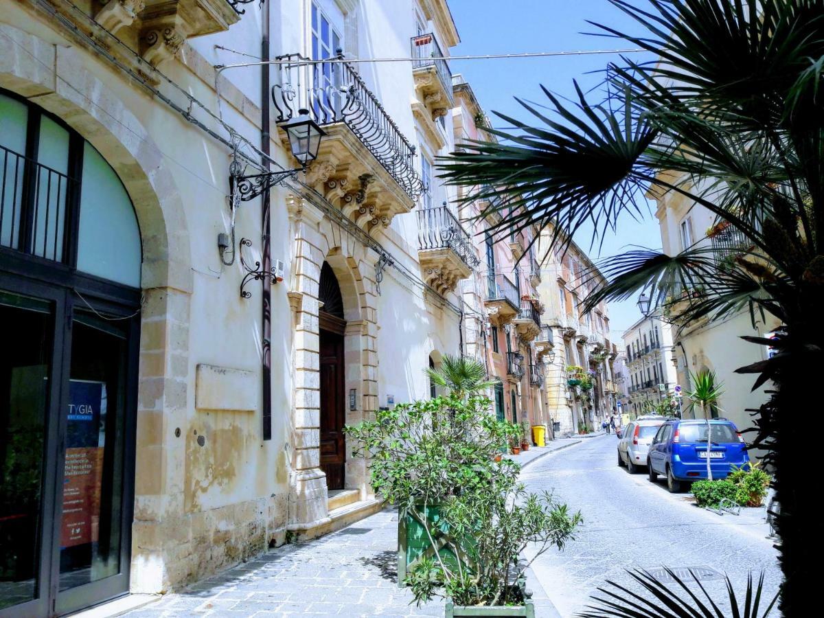 Incantevole Appartamento In Palazzo Storico Ortigia Syracuse Buitenkant foto