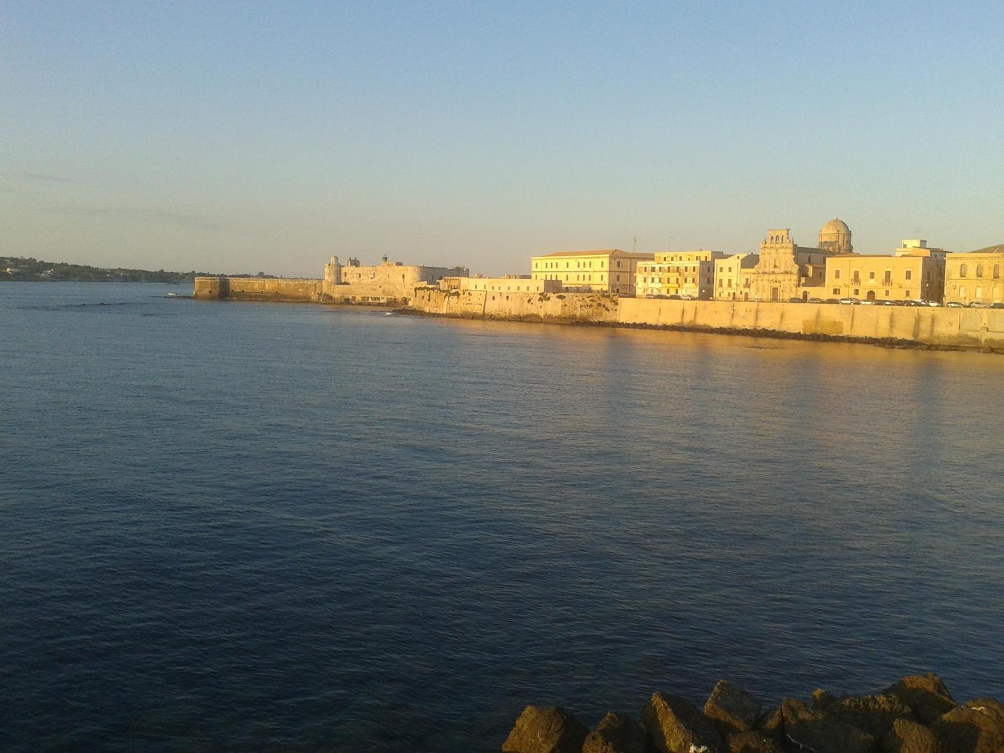 Incantevole Appartamento In Palazzo Storico Ortigia Syracuse Buitenkant foto